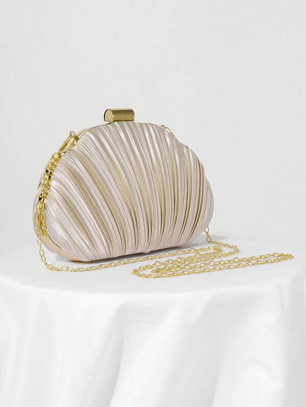 Pearl Shell Clutch