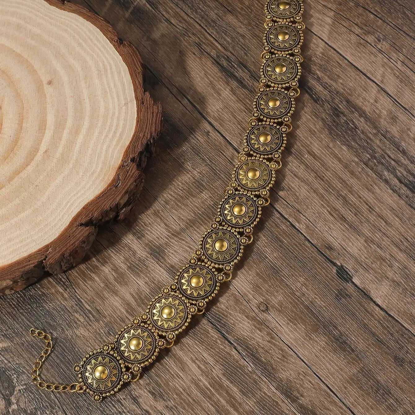 Soleil Western Choker