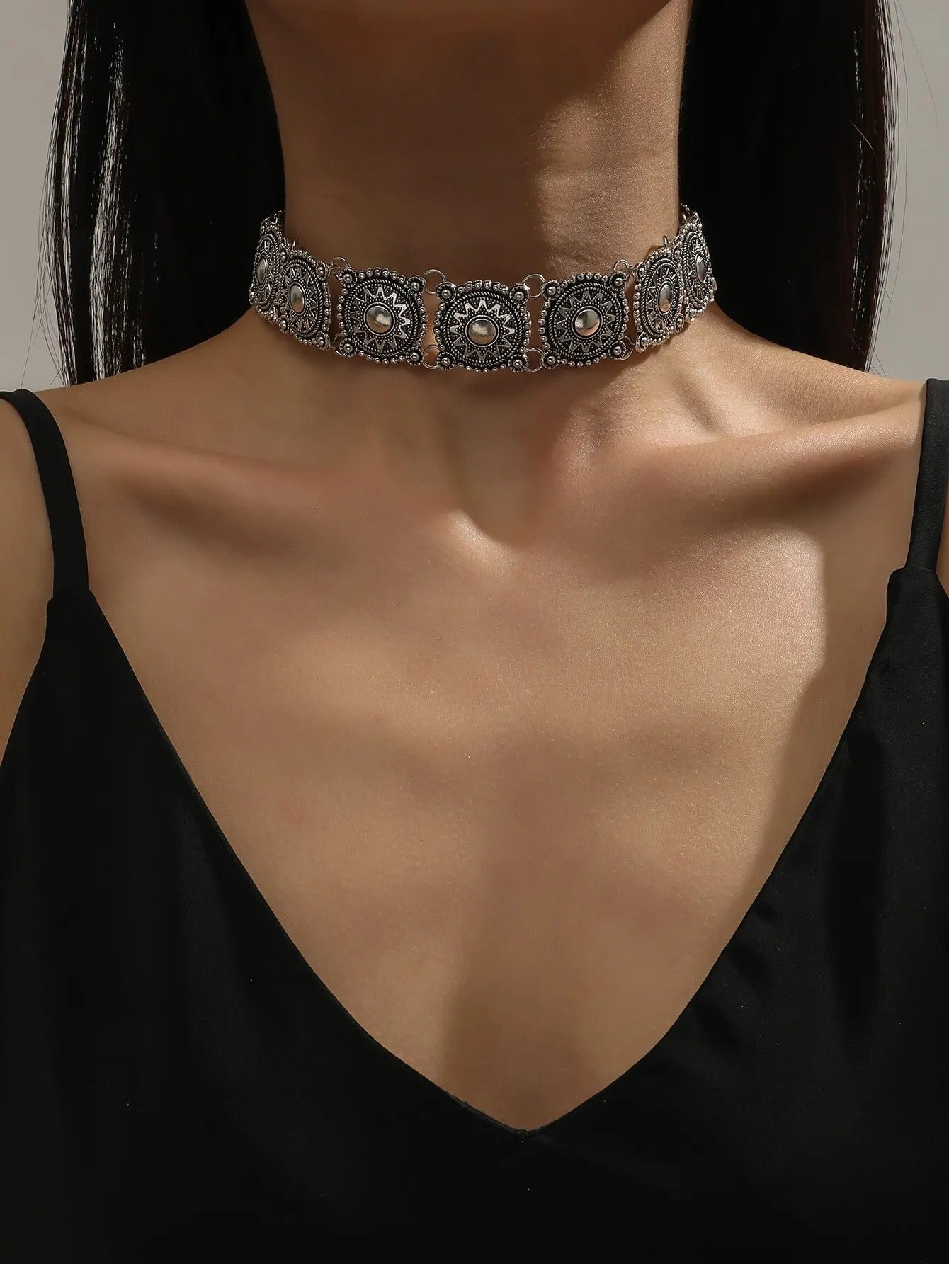 Soleil Western Choker
