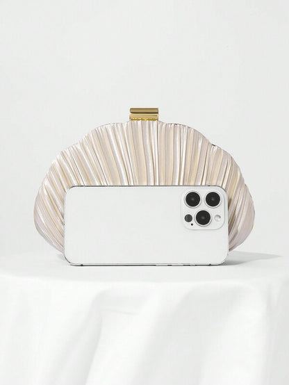 Pearl Shell Clutch
