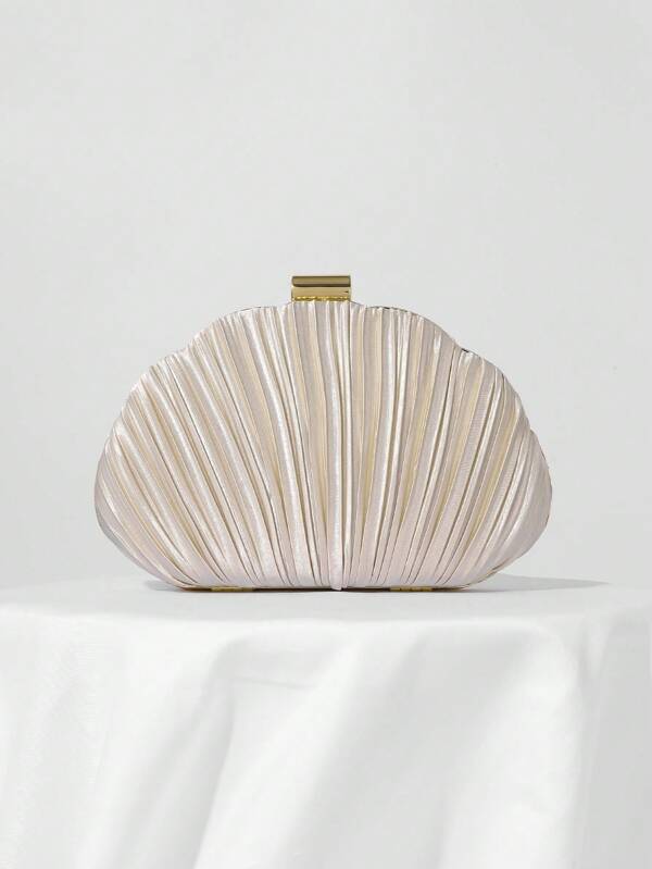 Pearl Shell Clutch